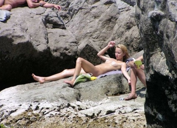 Fucking Beach - Naked Sexy Girls On The Beach
